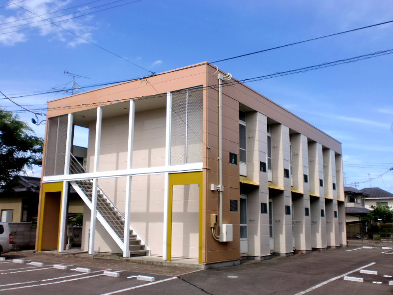 レオパレスティアラ