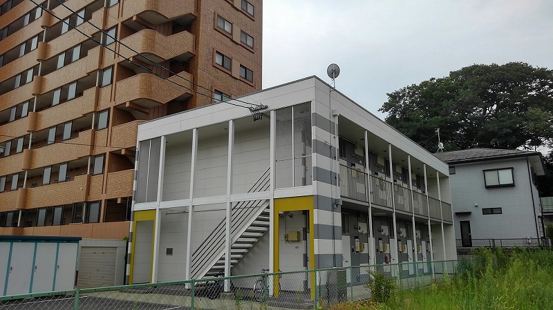 レオパレス赤木