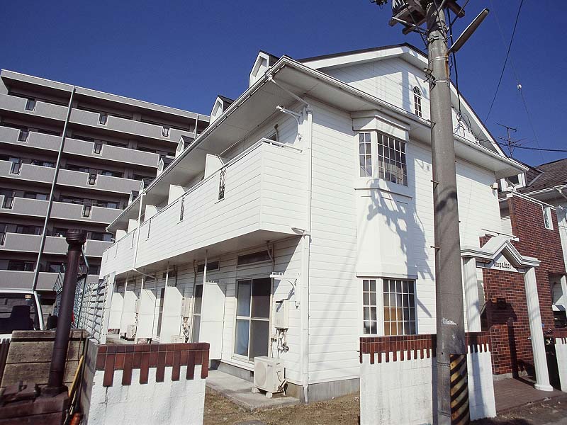 レオパレス新富町第２