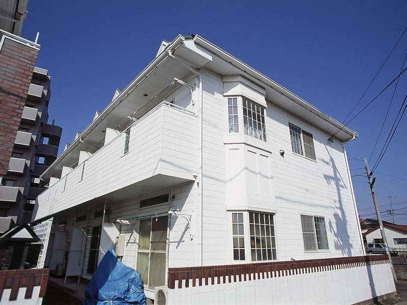 レオパレス新富町第４
