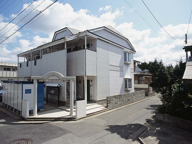 レオパレス保戸野