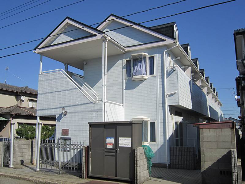 レオパレス西金沢