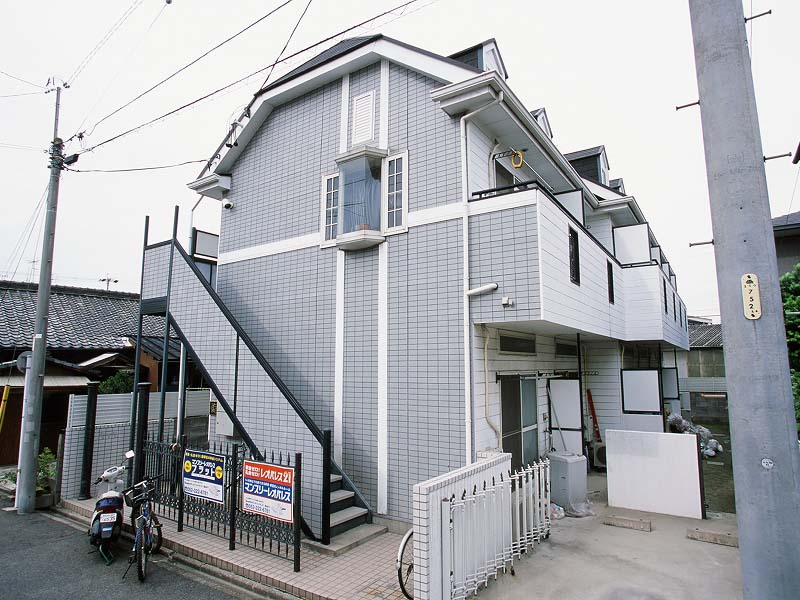 レオパレス白龍町