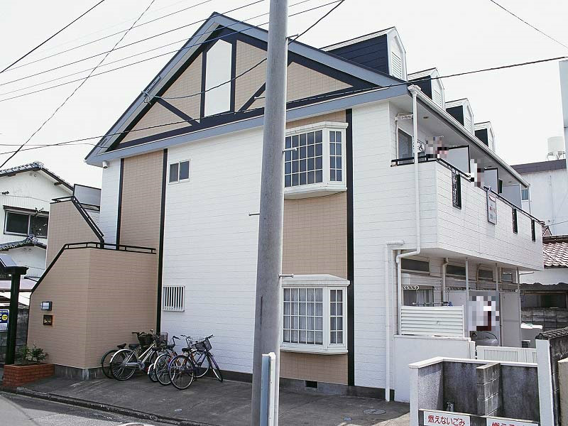 レオパレス江平東町