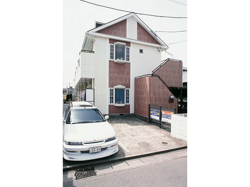 レオパレス日の出町Ｂ