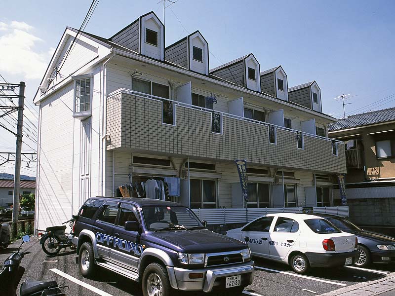 レオパレス嵯峨野第八