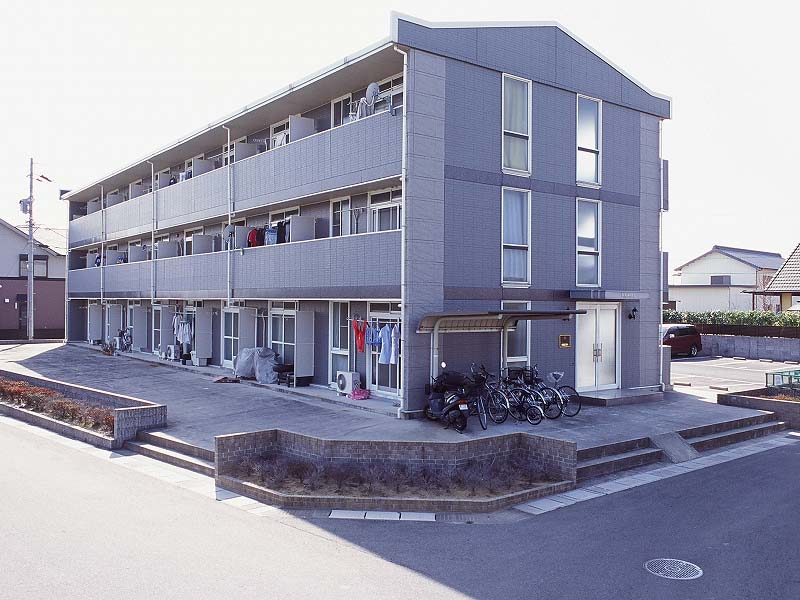 レオパレスルースト