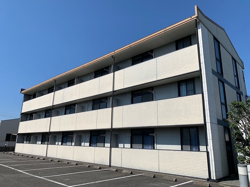 レオパレスクレール天川