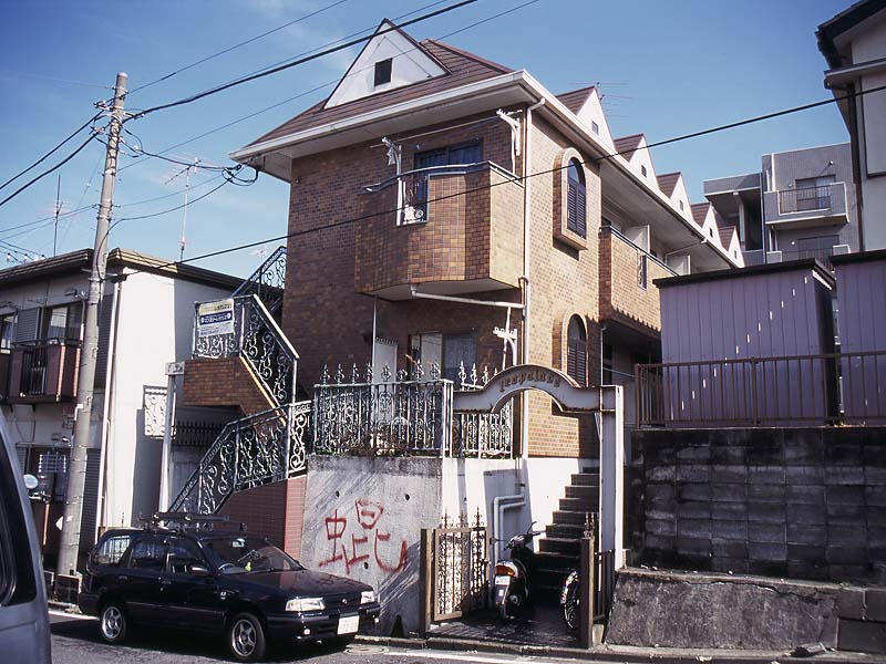 レオパレス鴨居