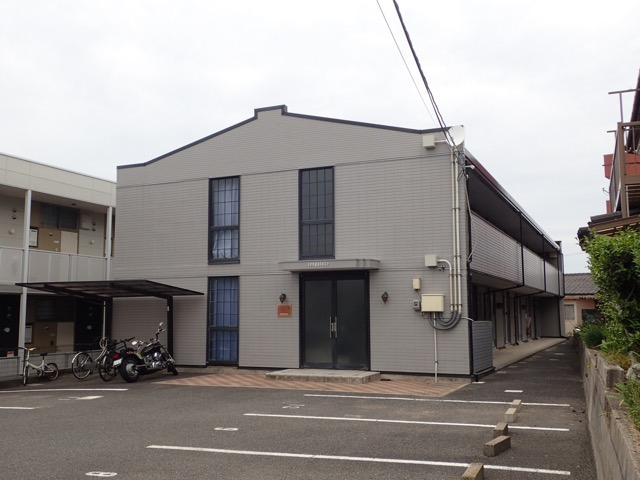 東新川駅よりバス5分 築27年11ヶ月 2階建の賃貸物件