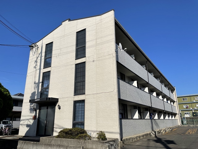 蛸地蔵駅より徒歩13分 築27年7ヶ月 3階建の賃貸物件