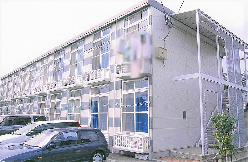 草薙駅より徒歩15分 築27年2ヶ月 2階建の賃貸物件