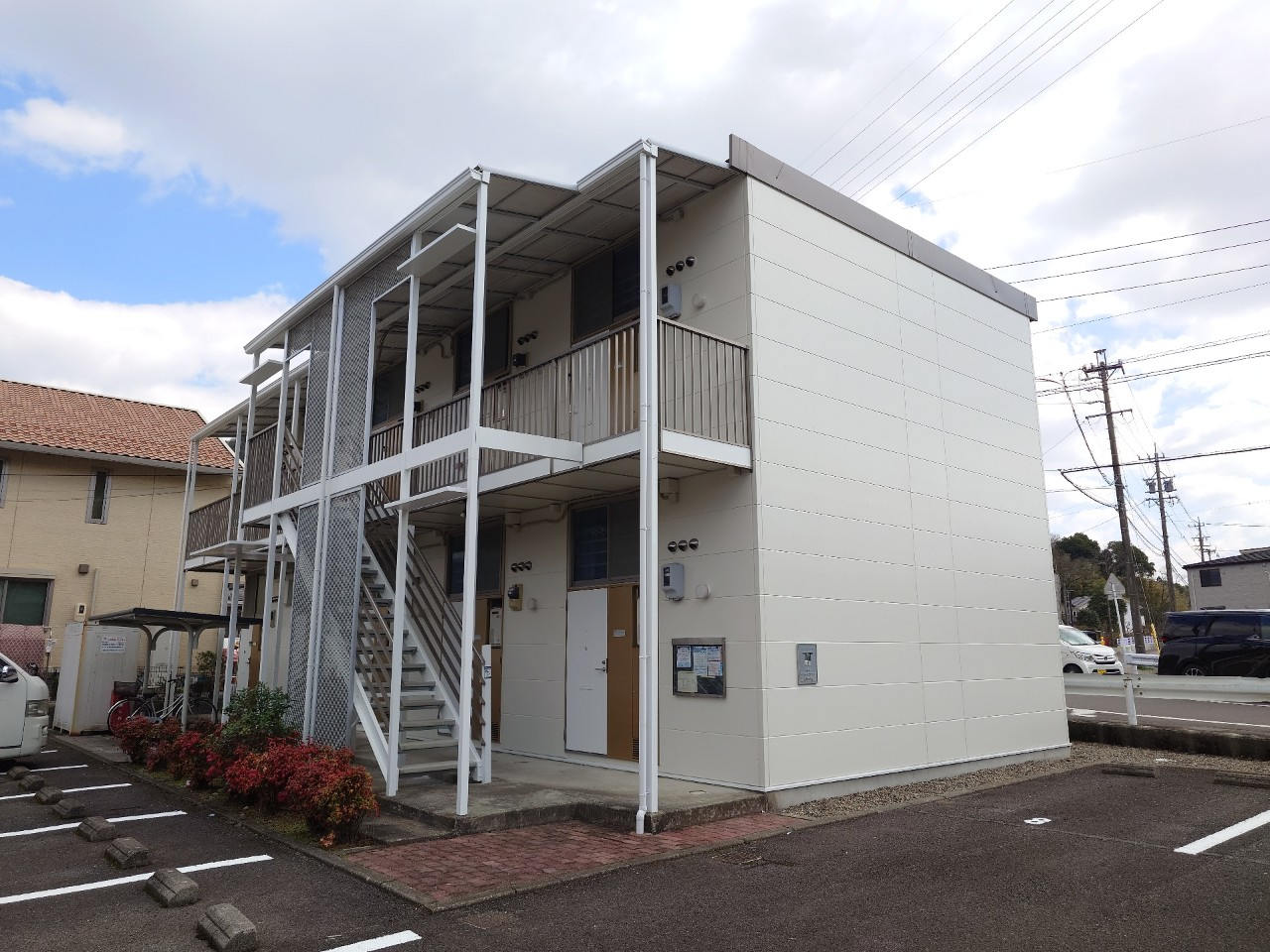 岐阜駅よりバス28分 築27年3ヶ月 2階建の賃貸物件