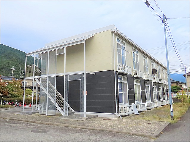 上田駅よりバス7分 築27年1ヶ月 2階建の賃貸物件