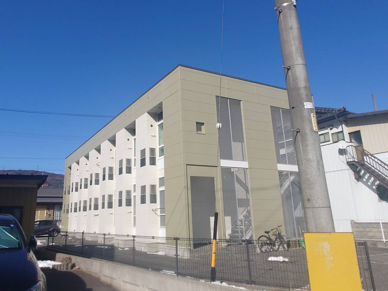 岡谷駅よりバス11分 築26年10ヶ月 2階建の賃貸物件