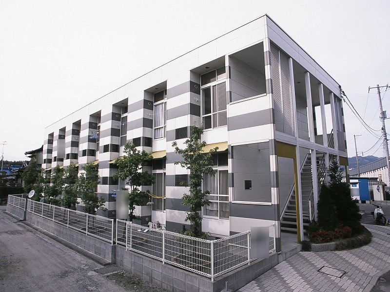 櫛ケ浜駅より徒歩13分 築26年8ヶ月 2階建の賃貸物件