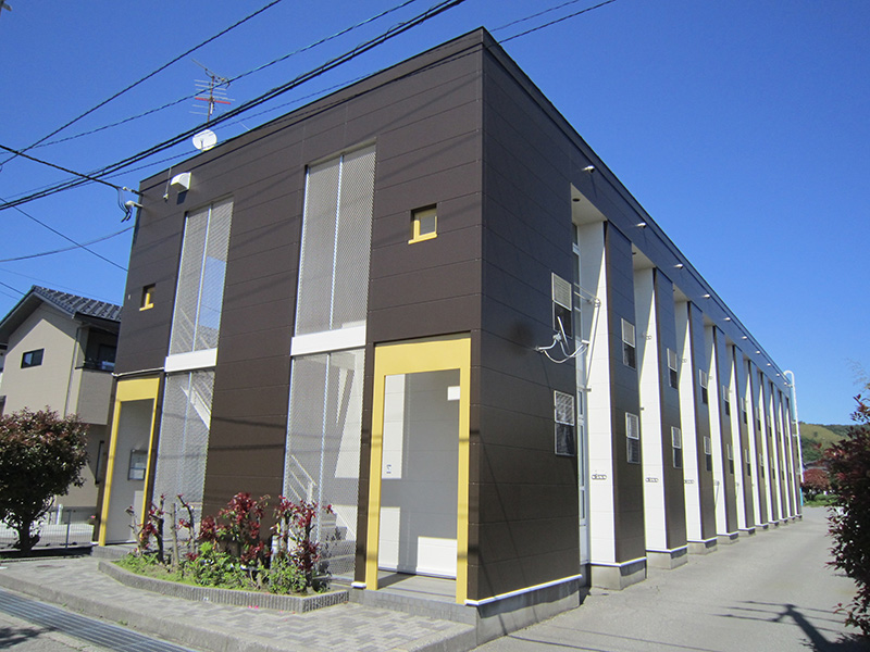 東金沢駅より徒歩20分 築26年5ヶ月 2階建の賃貸物件