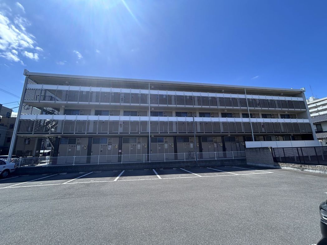 レオパレス栗林の賃貸物件