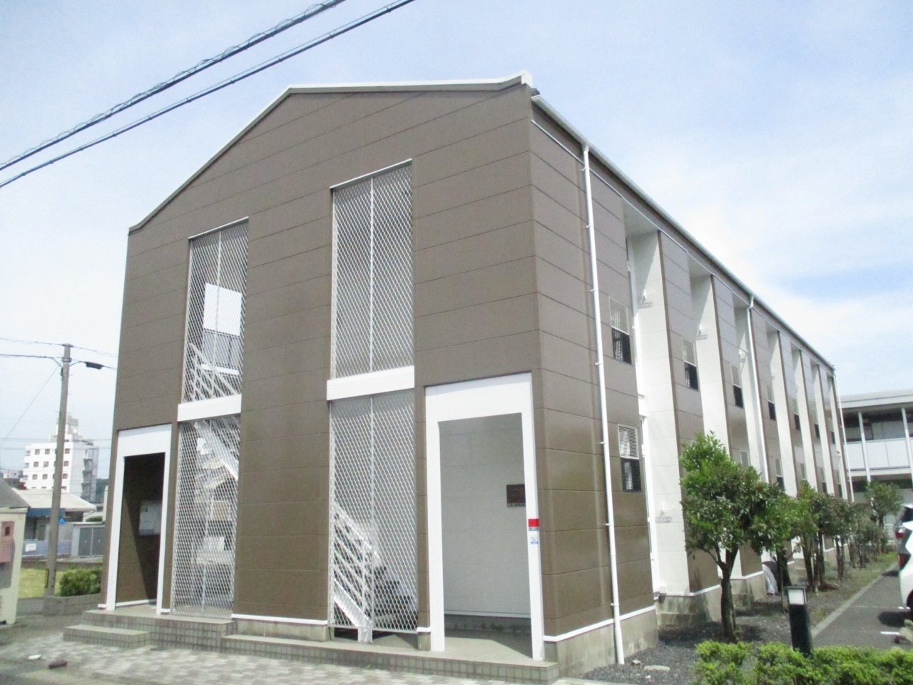 敦賀駅よりバス12分 築25年10ヶ月 2階建の賃貸物件