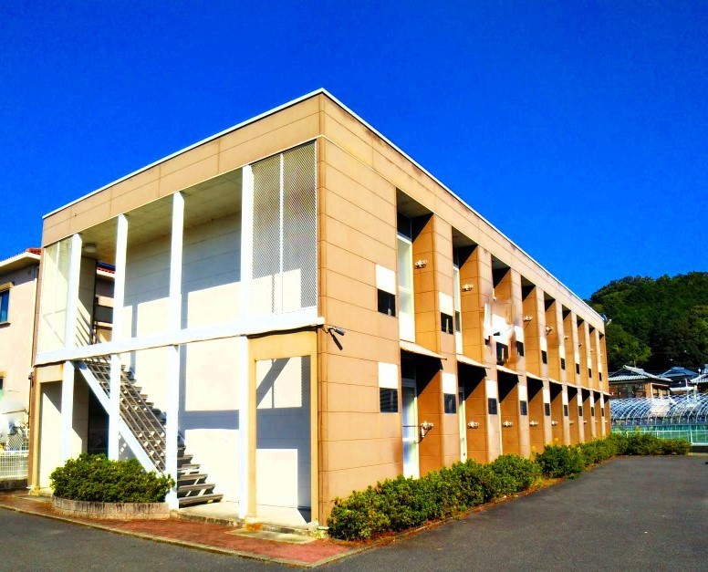 芳養駅より徒歩7分 築26年 2階建の賃貸物件