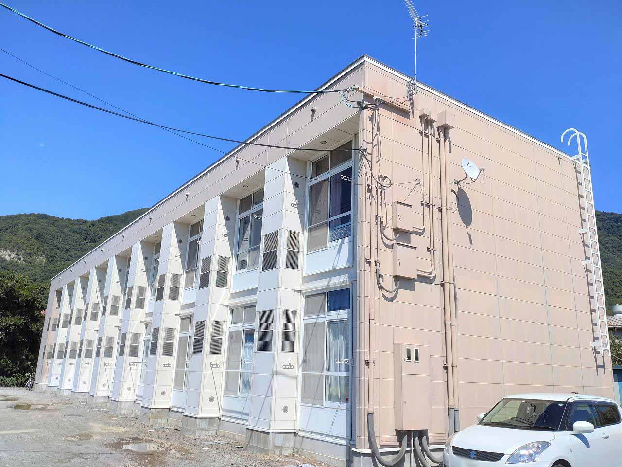 西上田駅より徒歩9分 築25年11ヶ月 2階建の賃貸物件