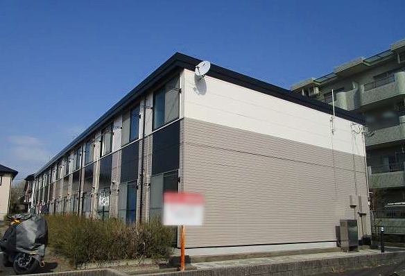 本厚木駅よりバス20分 築26年2ヶ月 2階建の賃貸物件