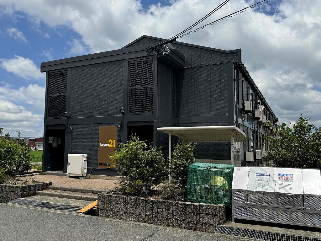 鯖江駅よりバス8分 築25年4ヶ月 2階建の賃貸物件