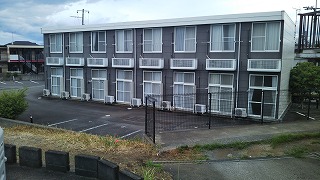 レオパレス赤い長ぐつの賃貸物件