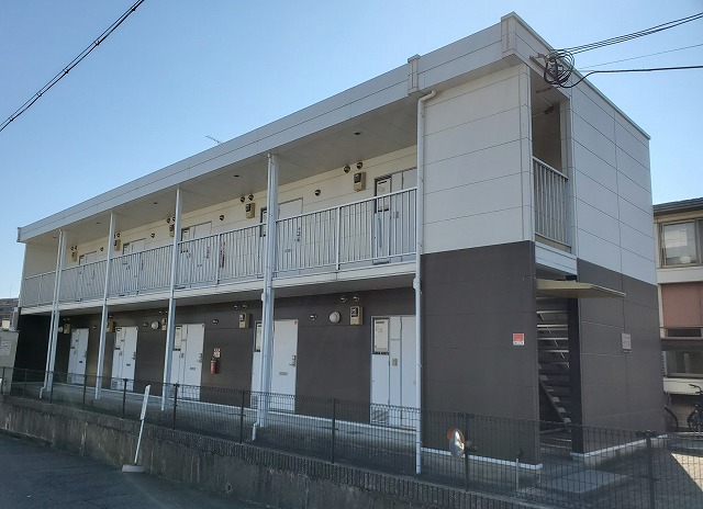 近鉄郡山駅より徒歩6分 築24年10ヶ月 2階建の賃貸物件