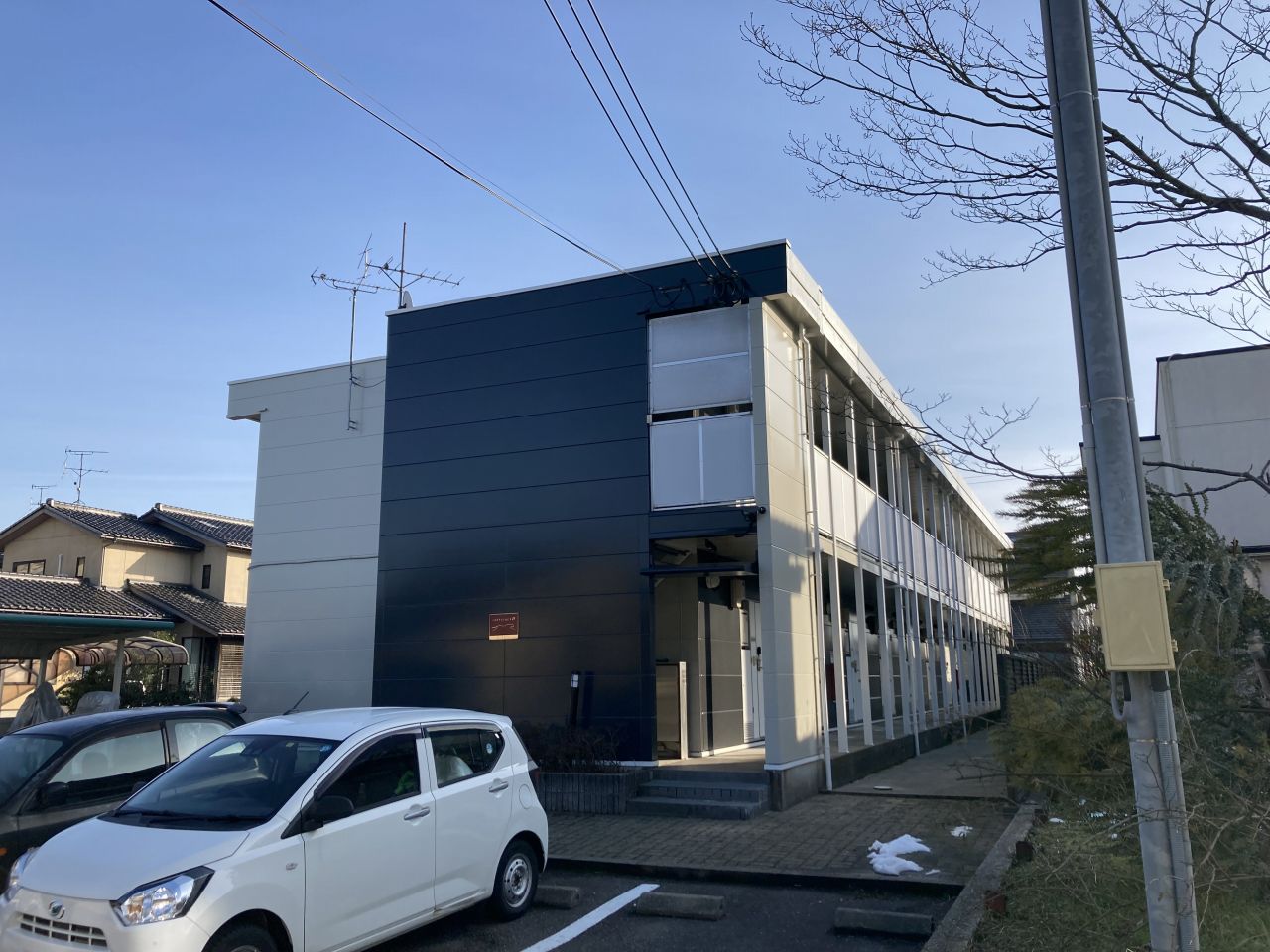 津幡駅より徒歩16分 築24年2ヶ月 2階建の賃貸物件