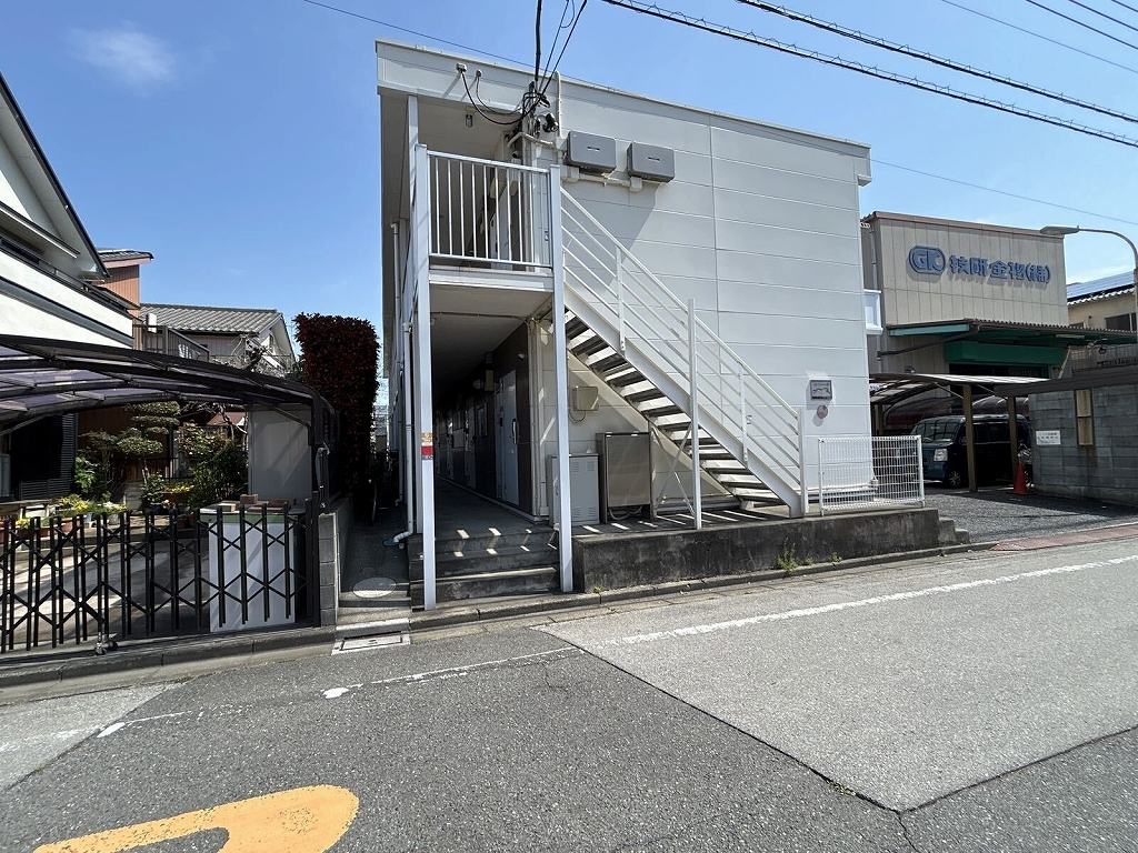 川口駅よりバス18分 2階 築23年10ヶ月の賃貸物件