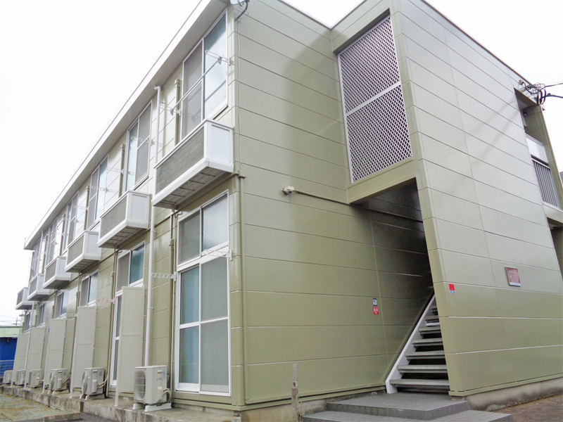 秦野駅より徒歩10分 築23年10ヶ月 2階建の賃貸物件