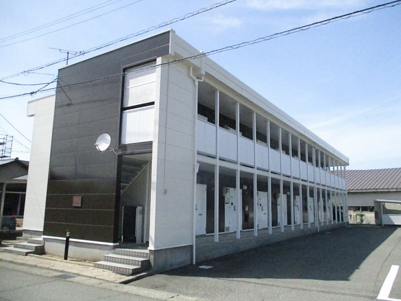 丸岡駅よりバス10分 築23年10ヶ月 2階建の賃貸物件