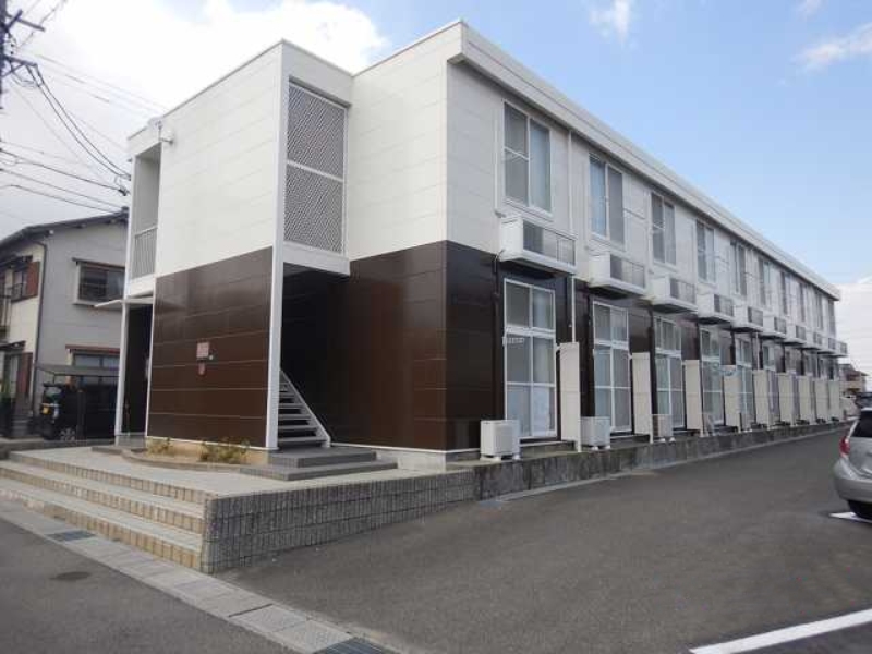 霞ヶ浦駅より徒歩10分 築23年7ヶ月 2階建の賃貸物件