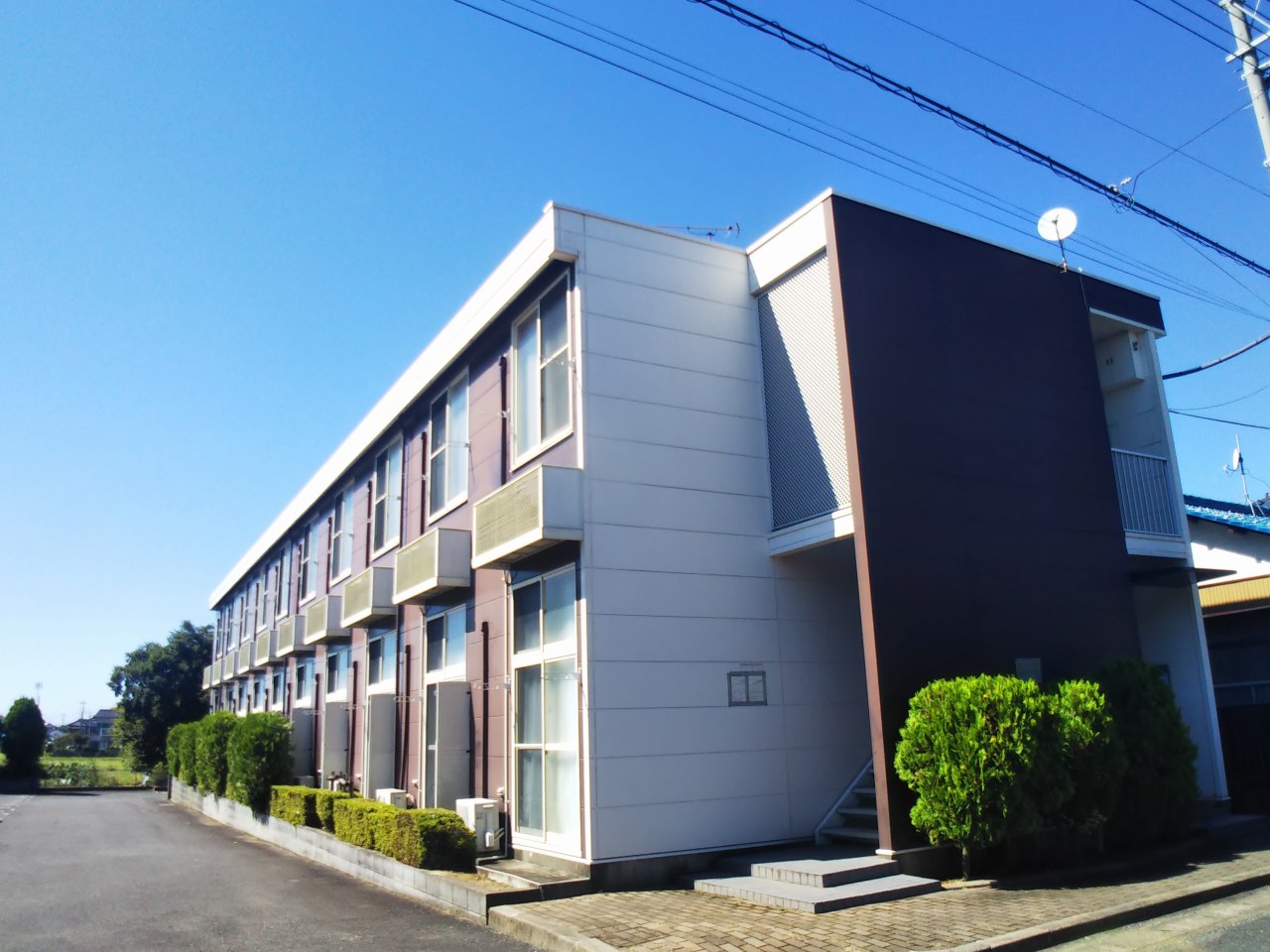 佐原駅よりバス13分 築23年4ヶ月 2階建の賃貸物件