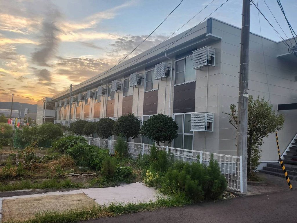 敦賀駅よりバス18分 築23年5ヶ月 2階建の賃貸物件