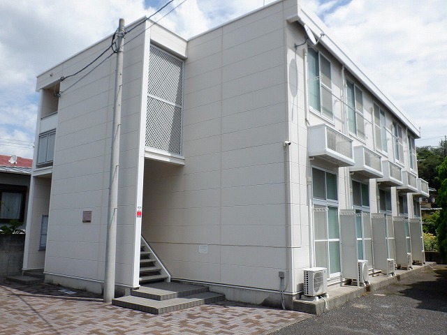 湯河原駅より徒歩18分 築23年3ヶ月 2階建の賃貸物件