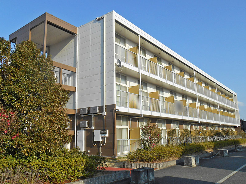 北助松駅より徒歩12分 築23年2ヶ月 3階建の賃貸物件