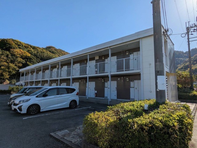 箕島駅より徒歩15分 築23年8ヶ月 2階建の賃貸物件
