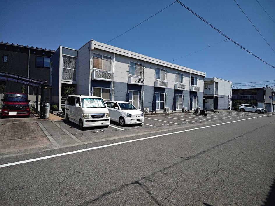 三津駅より徒歩10分 築23年6ヶ月 2階建の賃貸物件