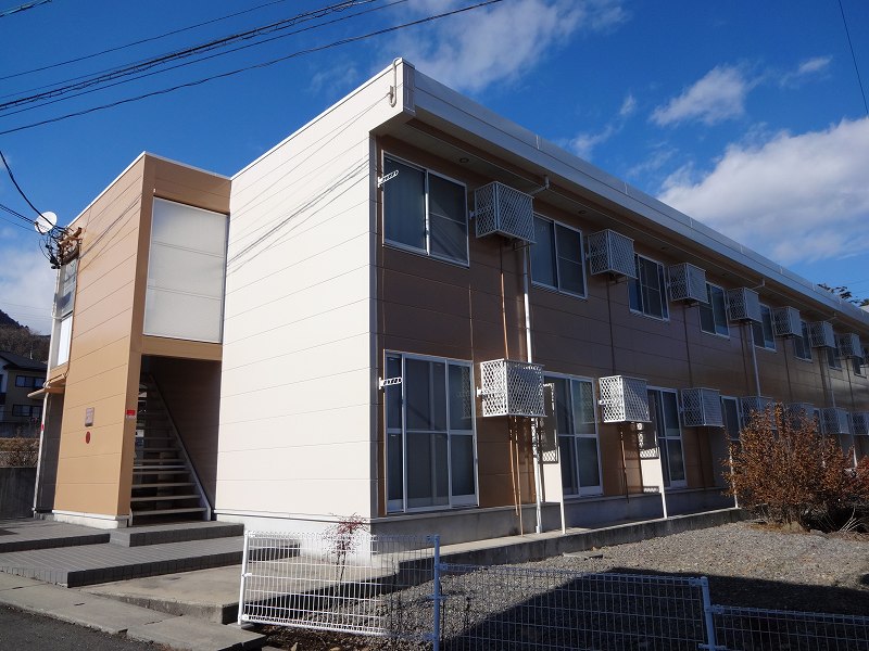 岡谷駅よりバス11分 築23年3ヶ月 2階建の賃貸物件