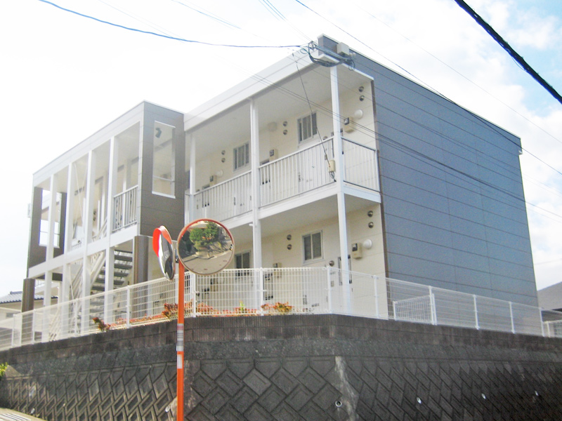 レオパレス高田３の賃貸物件