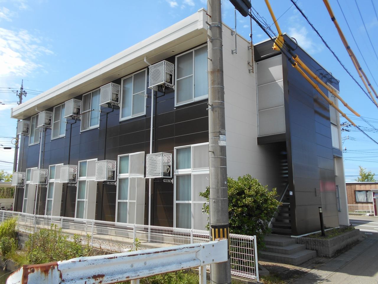 金沢駅よりバス25分 築23年2ヶ月 2階建の賃貸物件