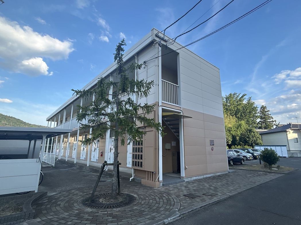 福島駅よりバス14分 築22年8ヶ月 2階建の賃貸物件