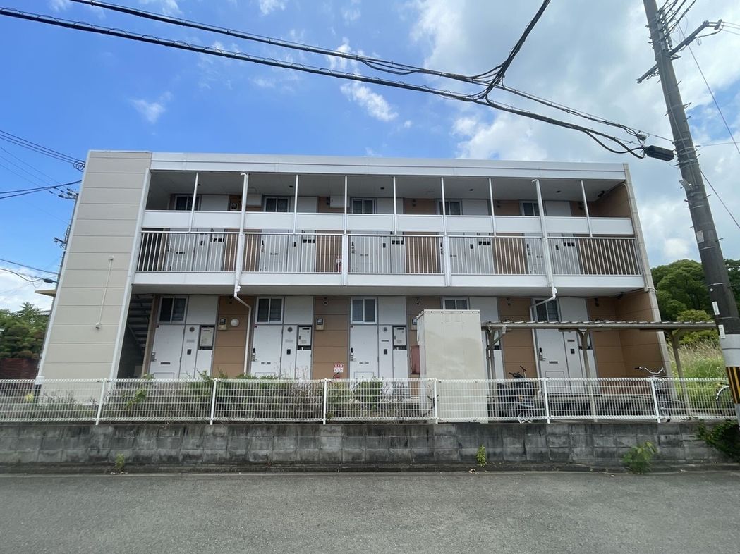 紀三井寺駅よりバス15分 築23年5ヶ月 2階建の賃貸物件