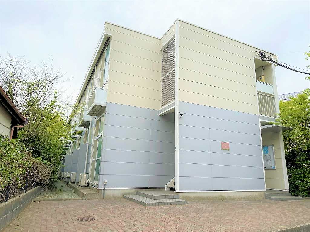 津久井浜駅より徒歩12分 築22年8ヶ月 2階建の賃貸物件