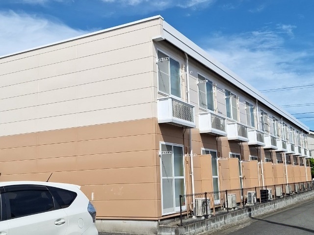 レオパレスフリーダム 南金目の賃貸物件