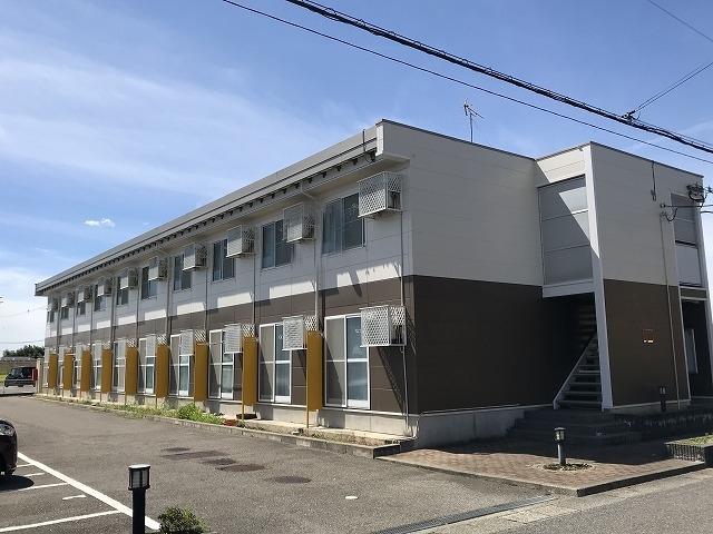 燕三条駅より徒歩13分 築22年10ヶ月 2階建の賃貸物件