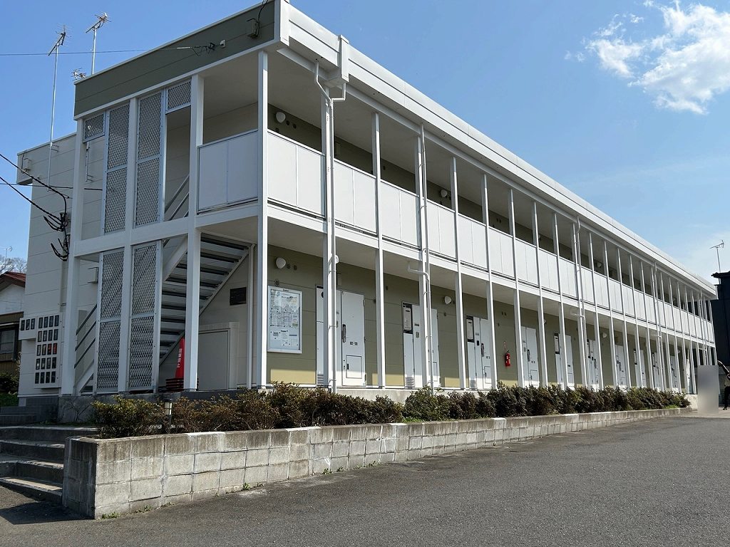 八戸駅よりバス3分 築22年9ヶ月 2階建の賃貸物件