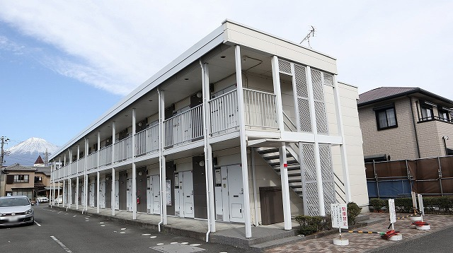 レオパレスフローラ松岡の賃貸物件